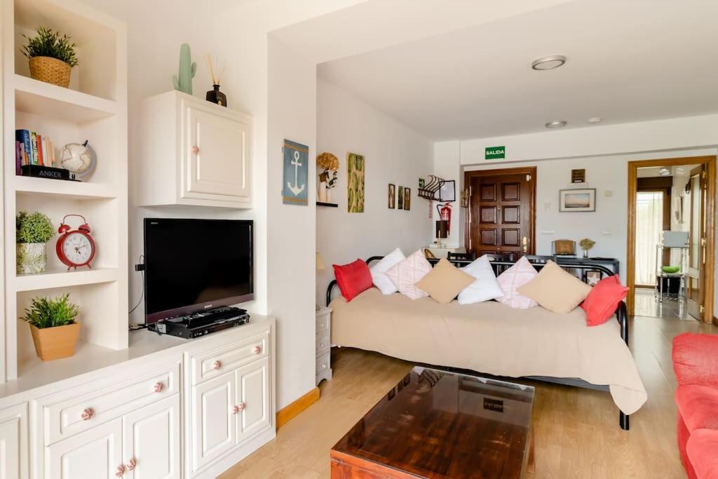 Casa De Las Flores - Apartamento Con Jardin Privado Frente A La Playa De Comillas Exterior foto