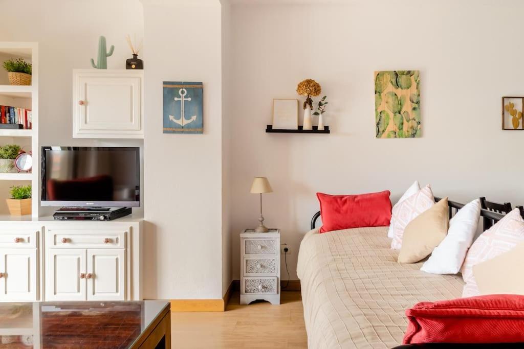 Casa De Las Flores - Apartamento Con Jardin Privado Frente A La Playa De Comillas Exterior foto