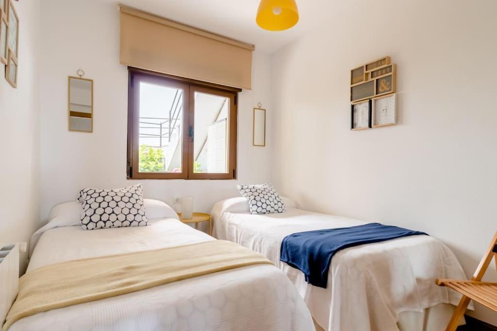 Casa De Las Flores - Apartamento Con Jardin Privado Frente A La Playa De Comillas Exterior foto