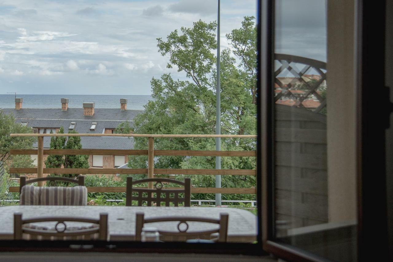 Casa De Las Flores - Apartamento Con Jardin Privado Frente A La Playa De Comillas Exterior foto