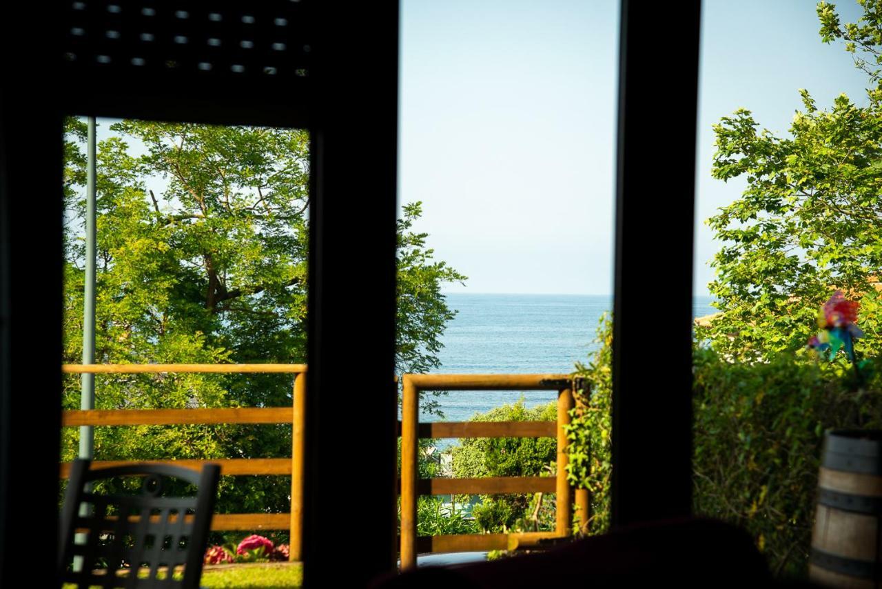 Casa De Las Flores - Apartamento Con Jardin Privado Frente A La Playa De Comillas Exterior foto
